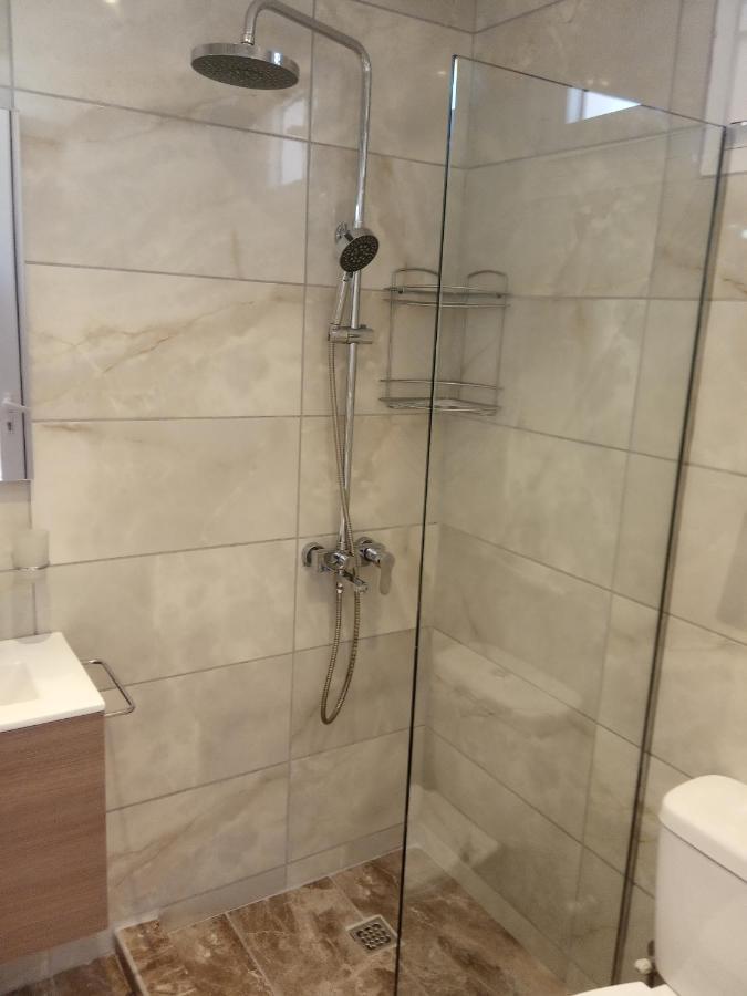 Residence Ionian St&Apts 阿尔戈斯托利翁 外观 照片
